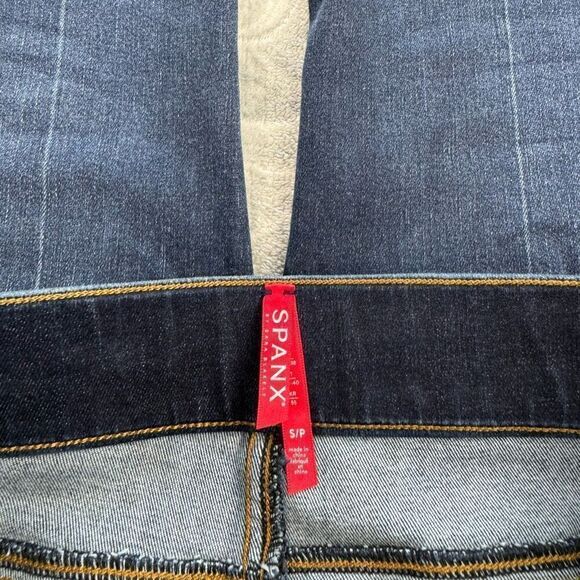 Spanx Mid-Rise Crop Flare Jeans - Picture 5 of 5